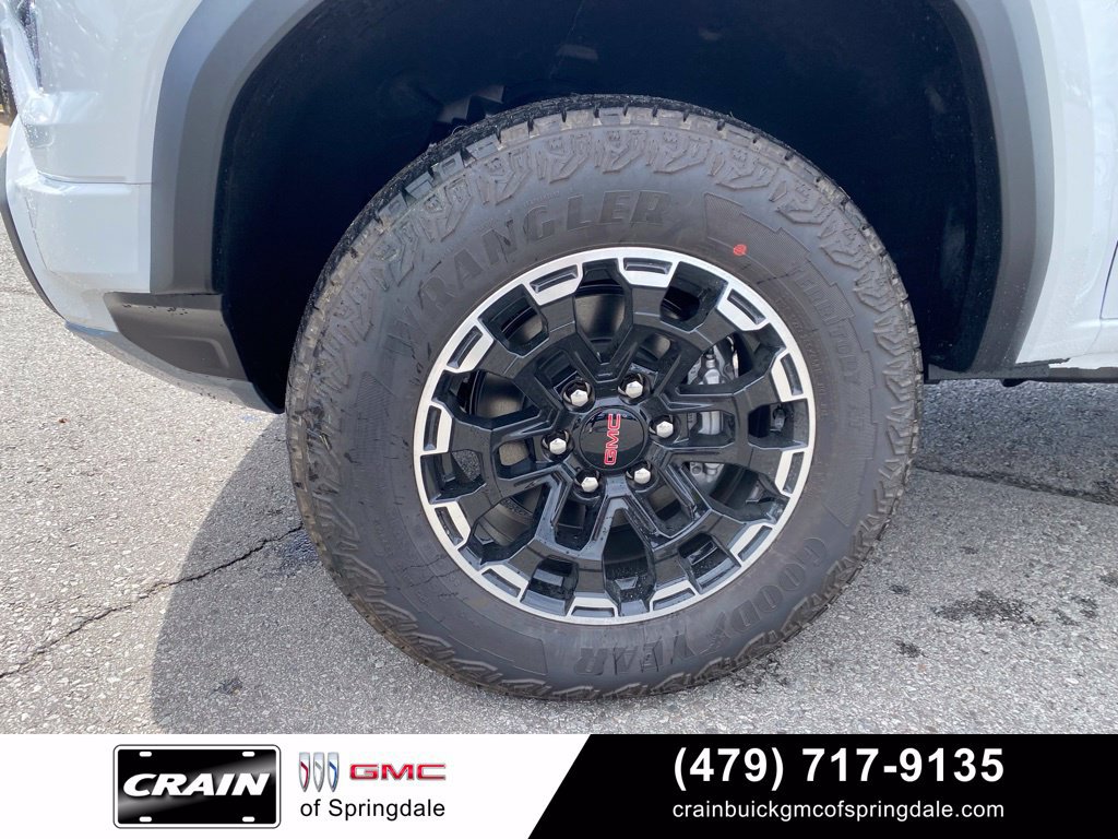 New 2026 GMC Canyon AT4 w/ Technology Plus Package AWD/4WD image 3