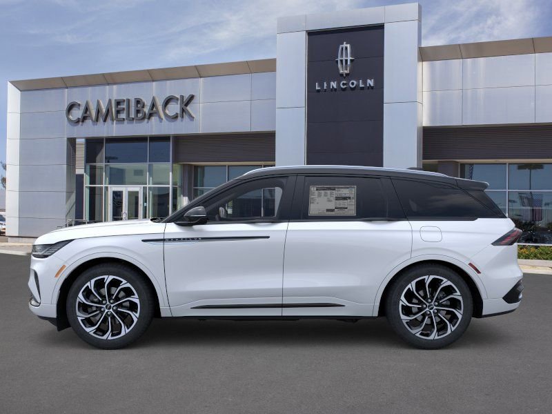 New 2026 Lincoln Nautilus Reserve image 3