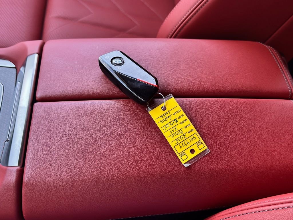 Used 2025 BMW XM Label Red image 33