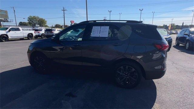 Used 2022 Chevrolet Equinox RS w/ Infotainment Package image 6