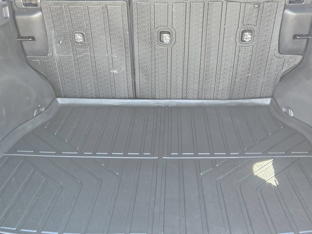 Used 2023 Toyota RAV4 XLE FWD image 32