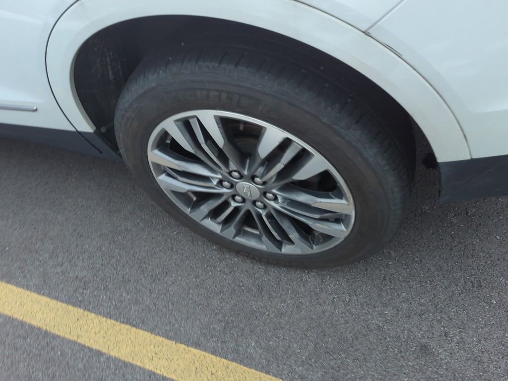 Used 2018 Cadillac XT5 Premium Luxury image 5