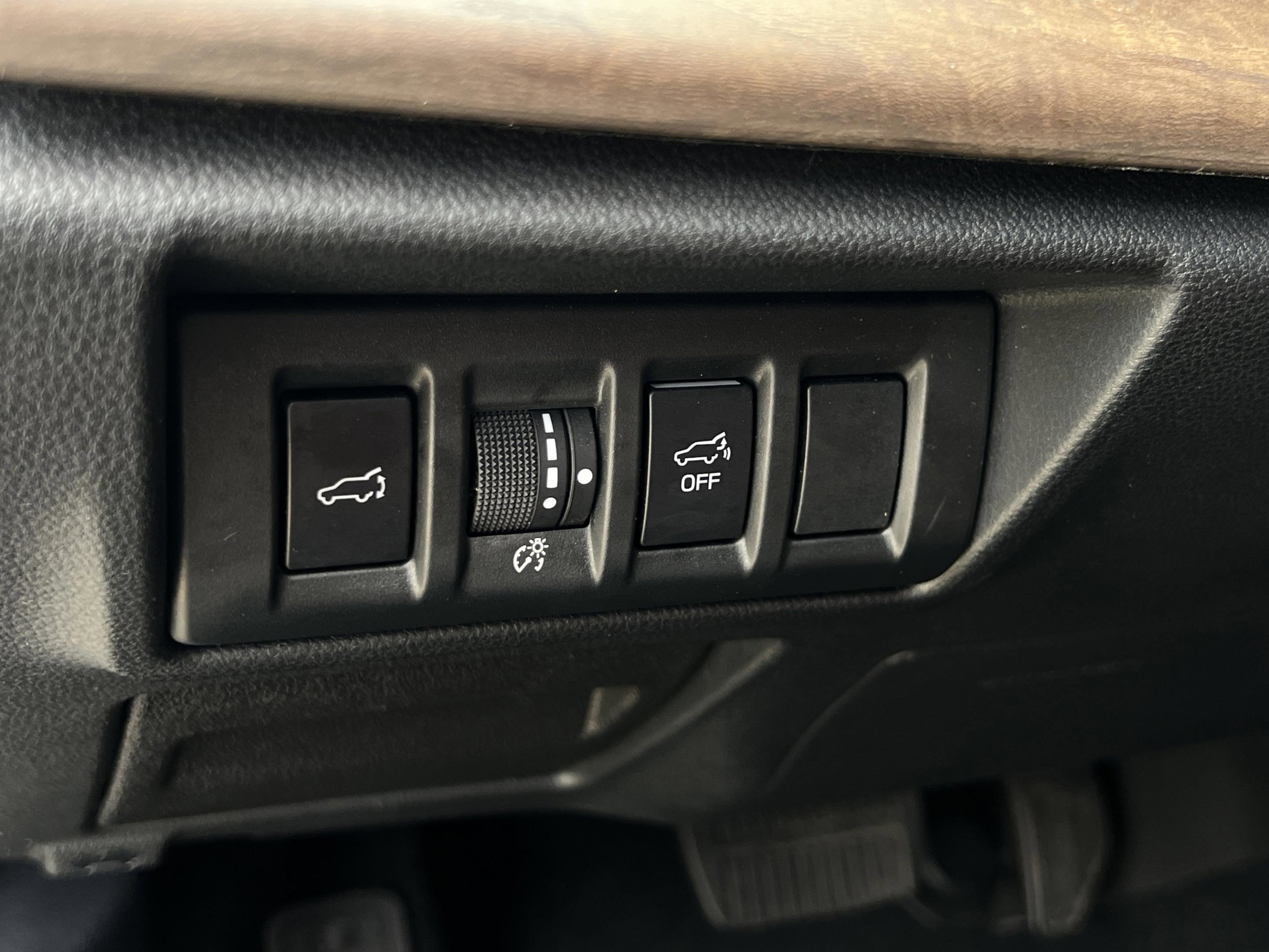 Used 2022 Subaru Outback Touring w/ Tech Package 2 image 24