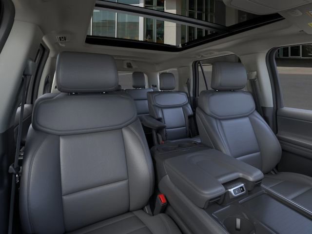 New 2026 Ford Expedition Active image 10