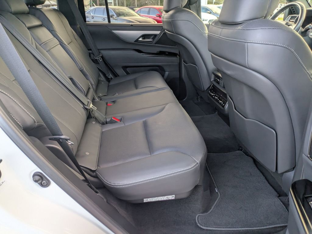 Used 2023 Lexus LX 600 F Sport w/ Accessory Package (Z1) image 25