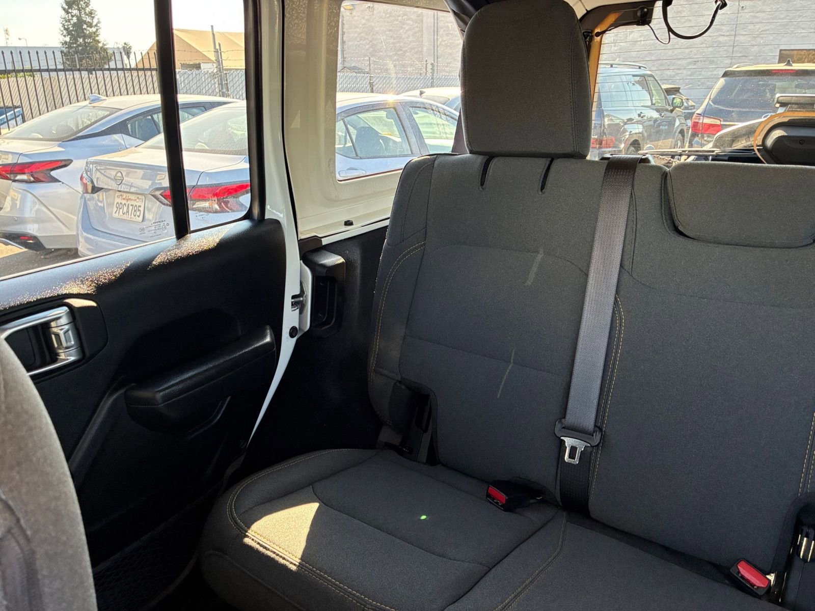 Used 2025 Jeep Wrangler Sport S image 38