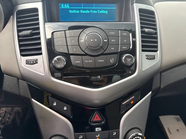 Used 2013 Chevrolet Cruze LS FWD image 30
