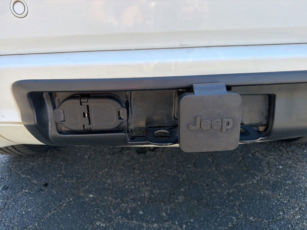 Used 2014 Jeep Grand Cherokee Overland w/ Advanced Technology Group AWD/4WD image 10