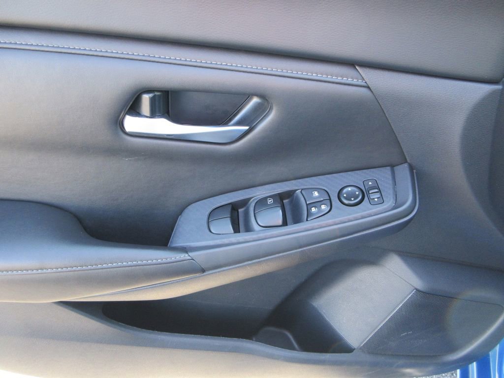 Used 2024 Nissan Sentra SV image 21