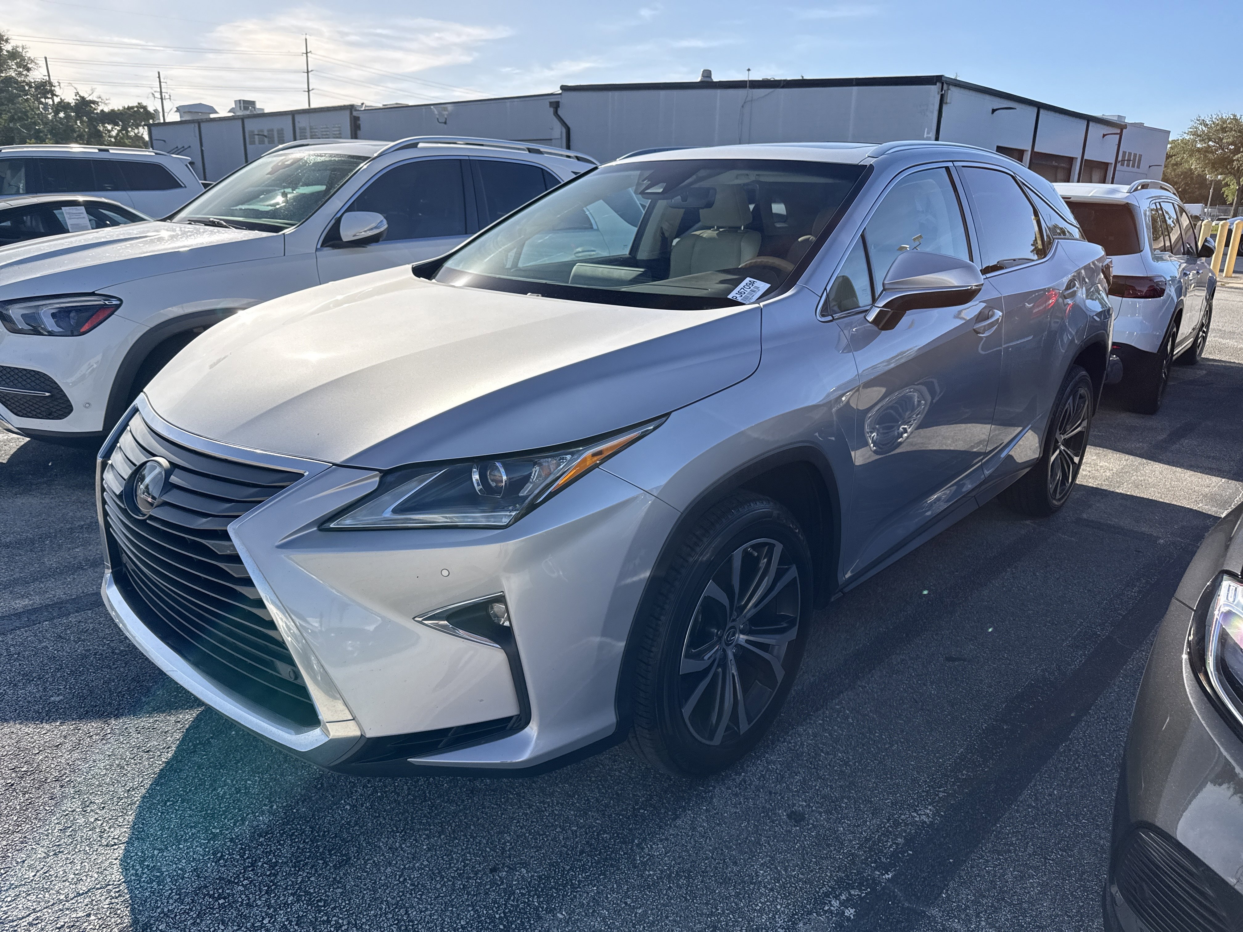 Used 2019 Lexus RX 350 FWD w/ Navigation Package image 2