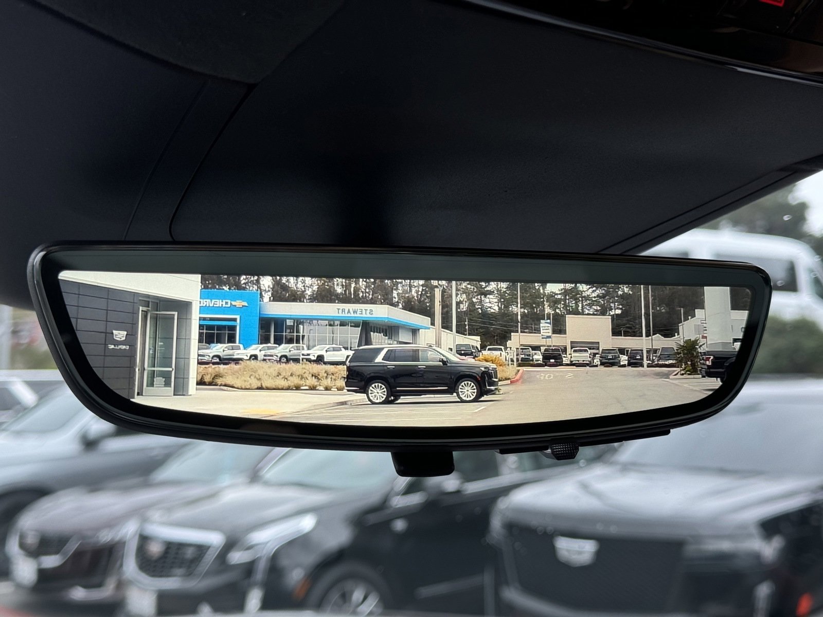 New 2025 Cadillac Escalade IQ Sport 2 w/ LPO, ONYX Package image 34