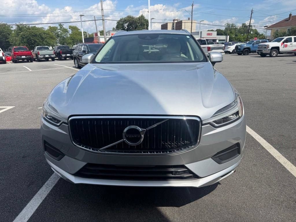 Used 2019 Volvo XC60 T5 Momentum w/ Premium Package
