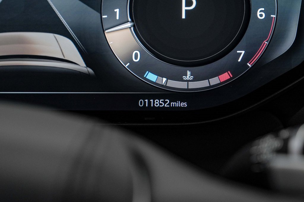 Used 2023 Land Rover Range Rover SV image 20