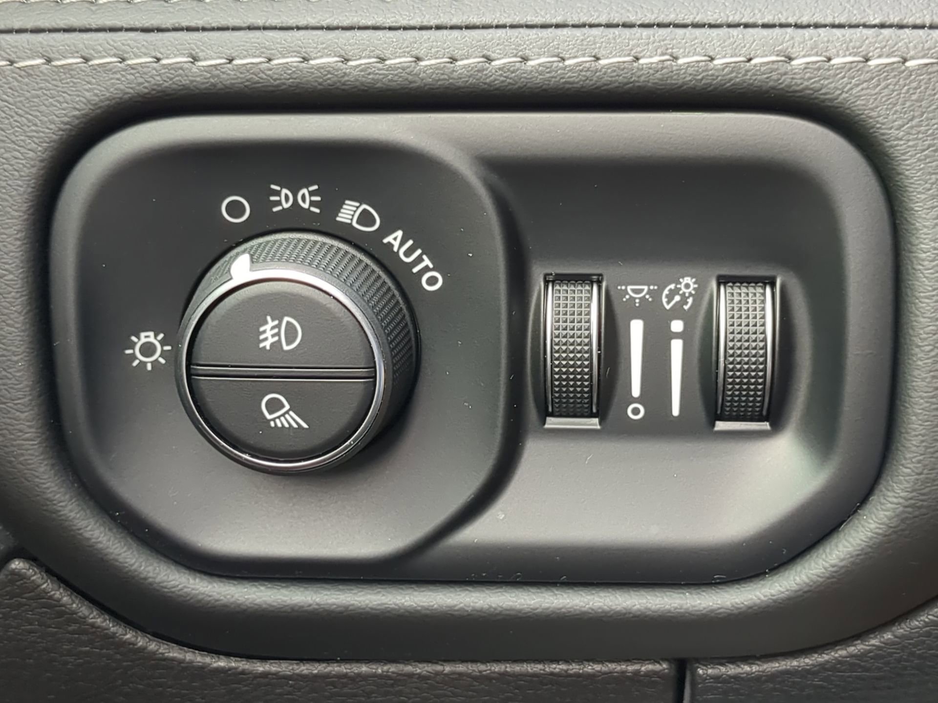 Used 2021 RAM 1500 Limited w/ Night Edition image 57