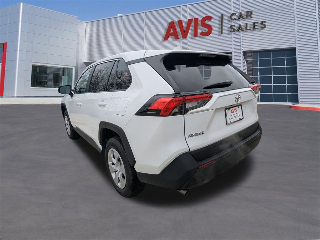Used 2025 Toyota RAV4 LE image 9