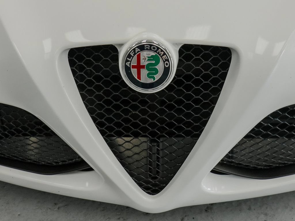 Used 2018 Alfa Romeo 4C Coupe w/ Coupe Track Package 1 RWD image 6