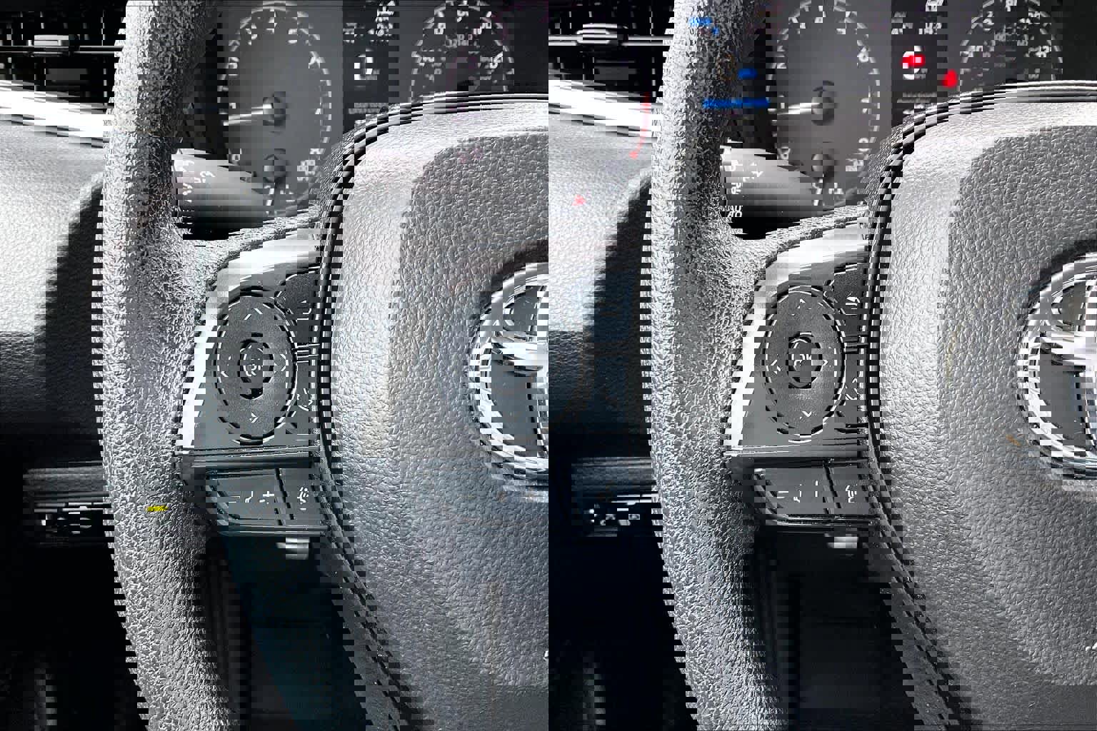 Used 2024 Toyota Corolla LE image 23