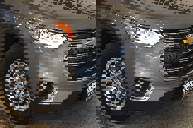 Used 2020 Chevrolet Traverse LT image 15