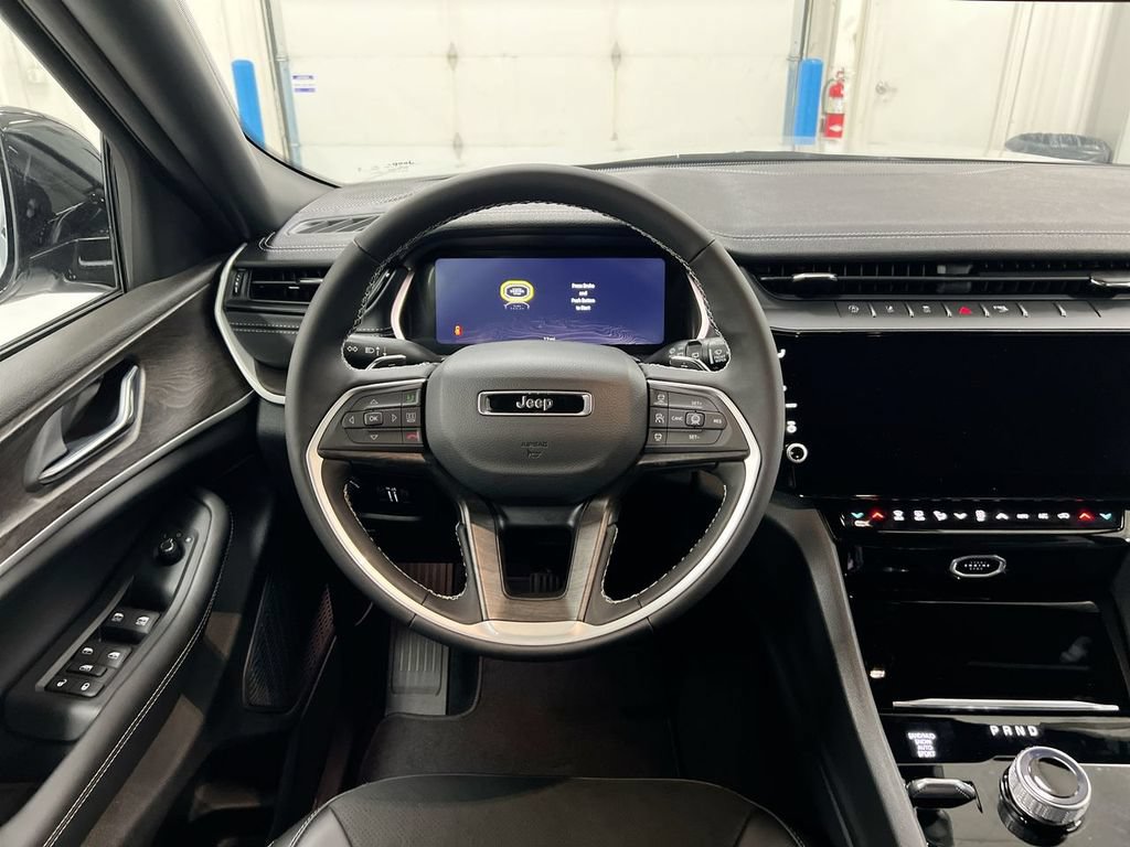 New 2026 Jeep Grand Cherokee L 4WD image 11