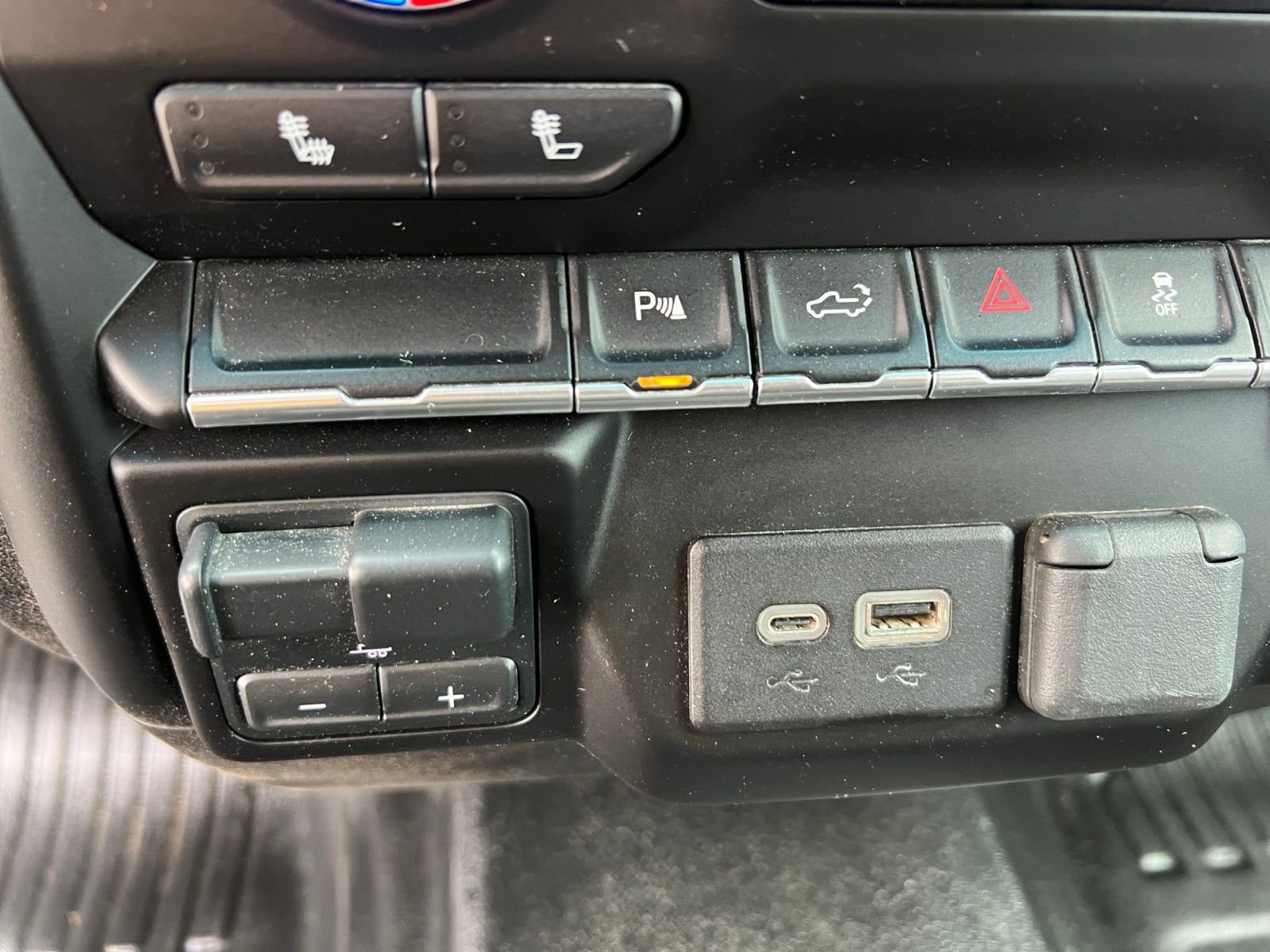 Used 2023 GMC Sierra 3500 SLE w/ SLE Convenience Package AWD/4WD image 25