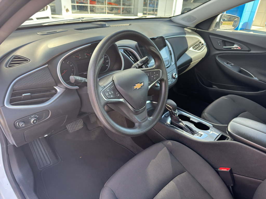 Used 2024 Chevrolet Malibu LT image 7