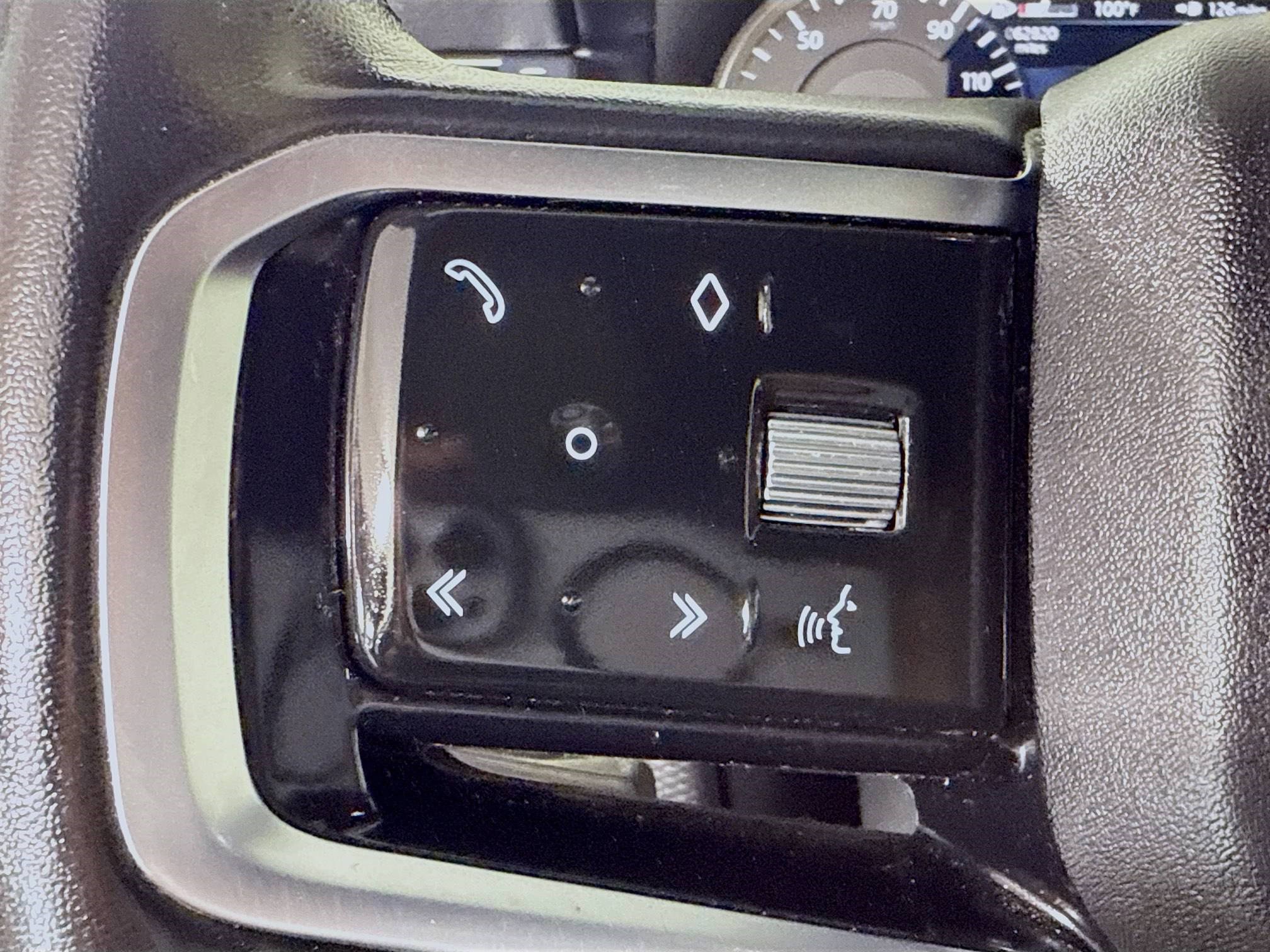 Used 2023 Land Rover Discovery Sport S R-Dynamic image 11