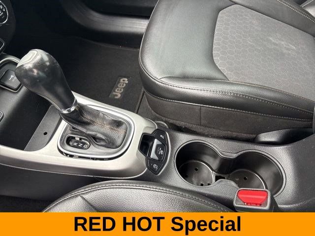 Used 2018 Jeep Compass Latitude FWD image 24