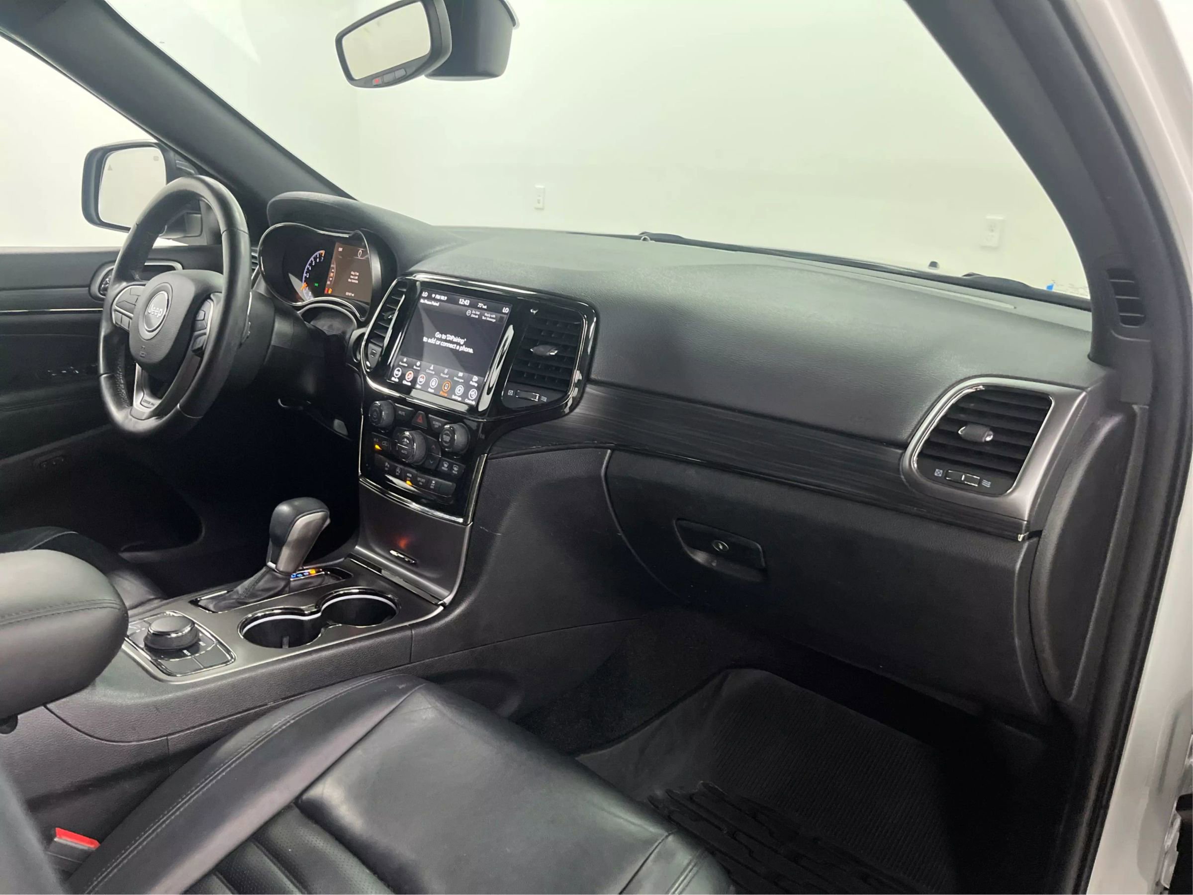 Used 2021 Jeep Grand Cherokee Limited X image 31