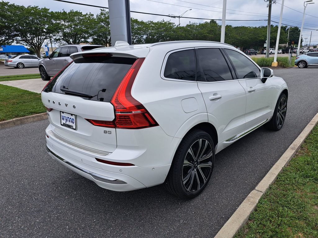 Used 2023 Volvo XC60 B5 Ultimate w/ Protection Package Premier FWD image 5