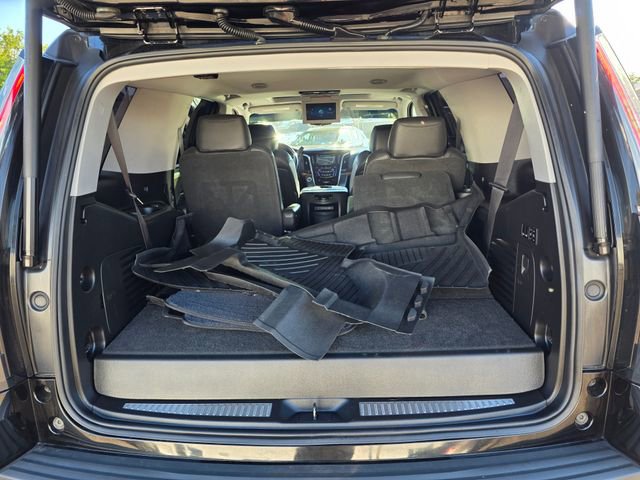 Used 2019 Cadillac Escalade Premium Luxury AWD/4WD image 13
