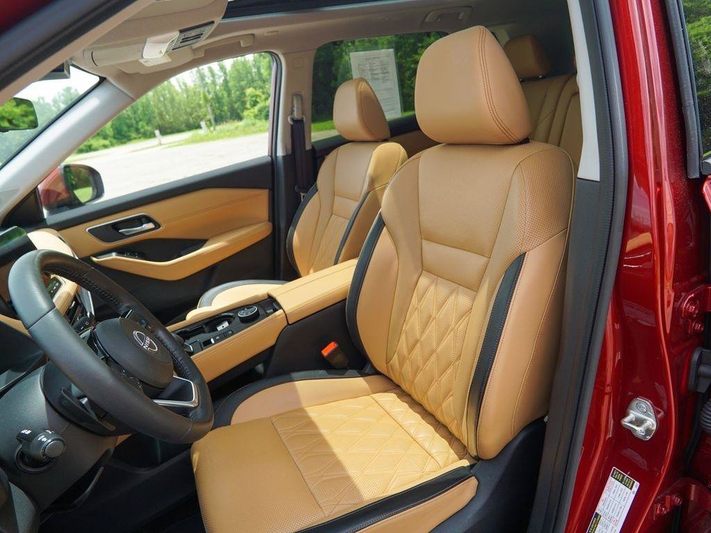 Used 2023 Nissan Rogue Platinum w/ Platinum Premium Package AWD/4WD image 21