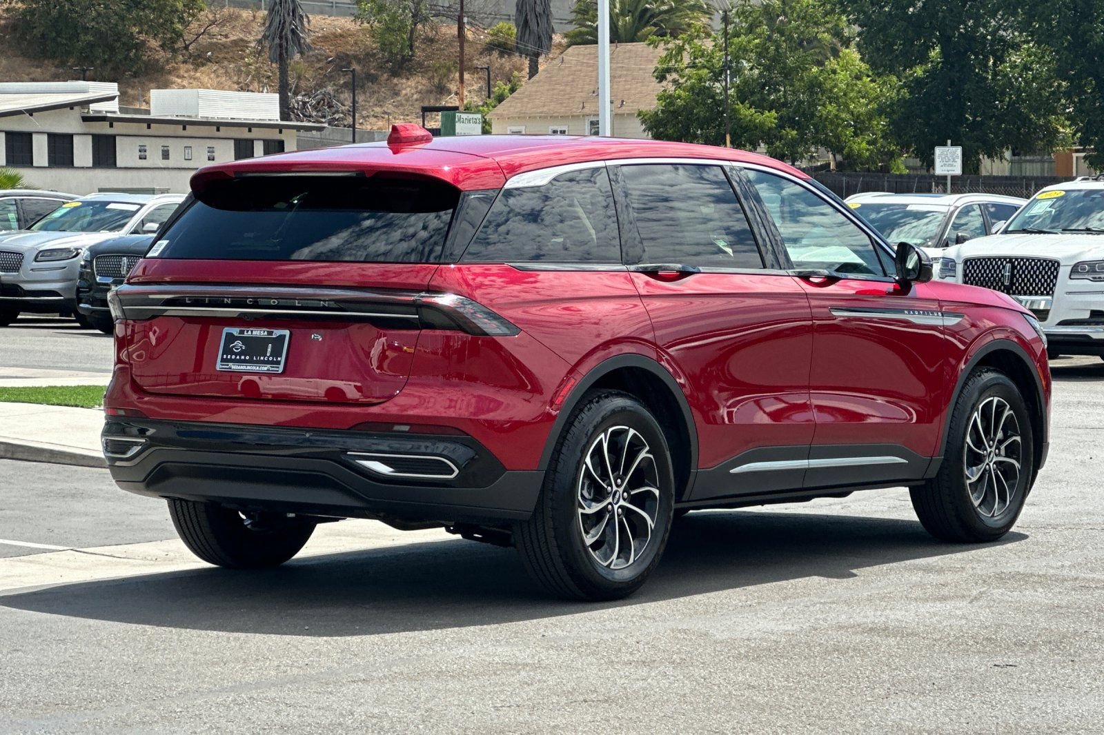 New 2026 Lincoln Nautilus Premier AWD/4WD image 3