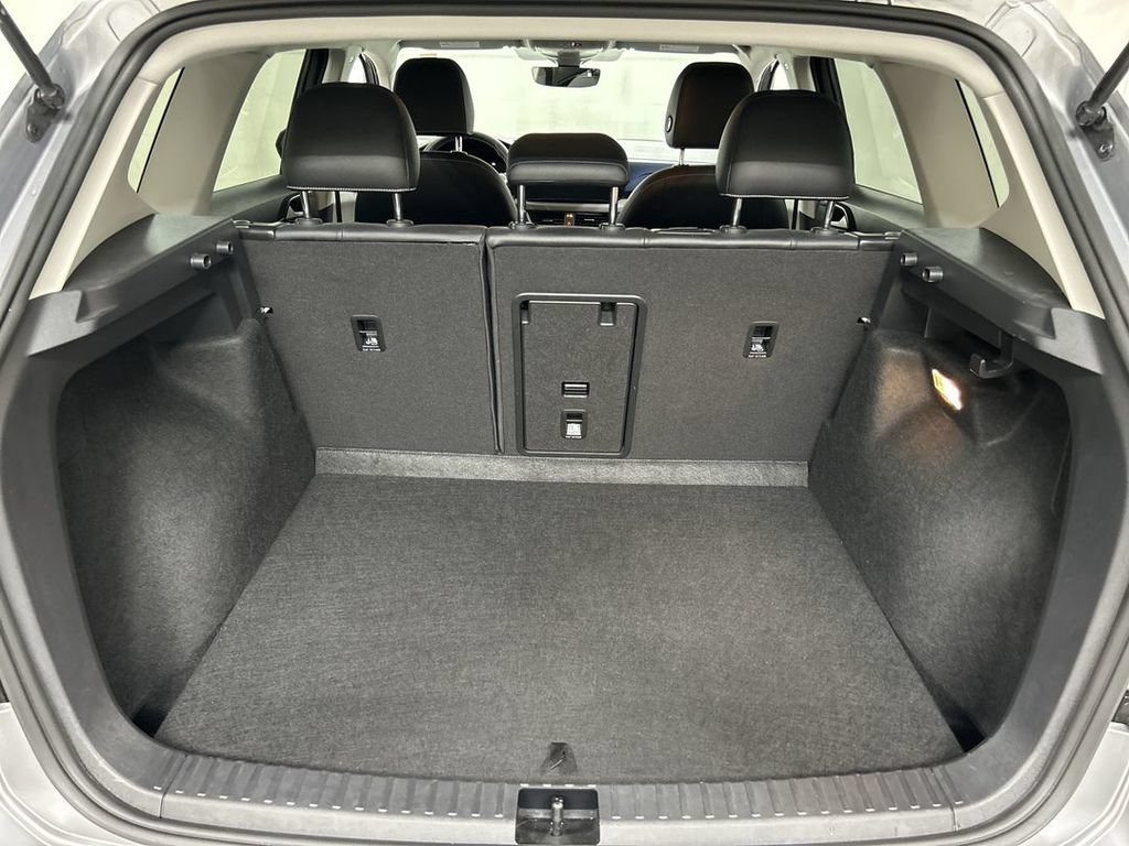 Certified 2023 Volkswagen Taos SE AWD/4WD image 21