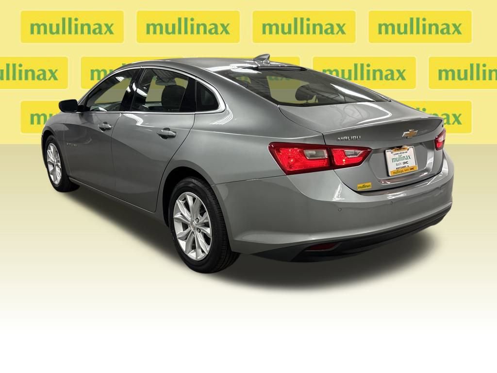 Used 2024 Chevrolet Malibu LT image 17