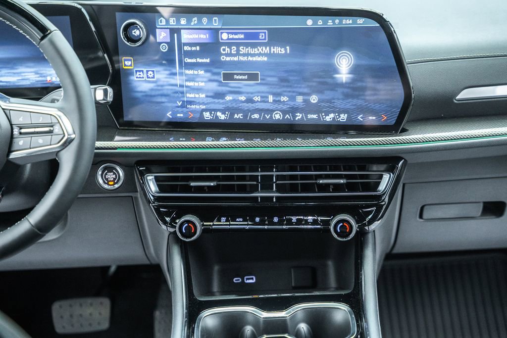 New 2026 Chevrolet Traverse High Country image 25