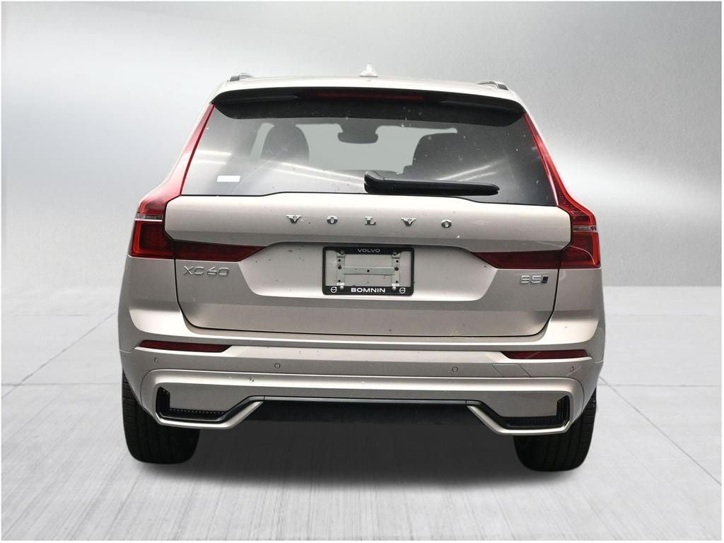 New 2026 Volvo XC60 B5 Ultra AWD/4WD image 4