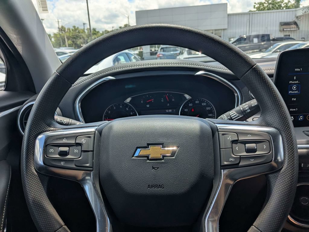 Used 2025 Chevrolet Blazer LT FWD image 20