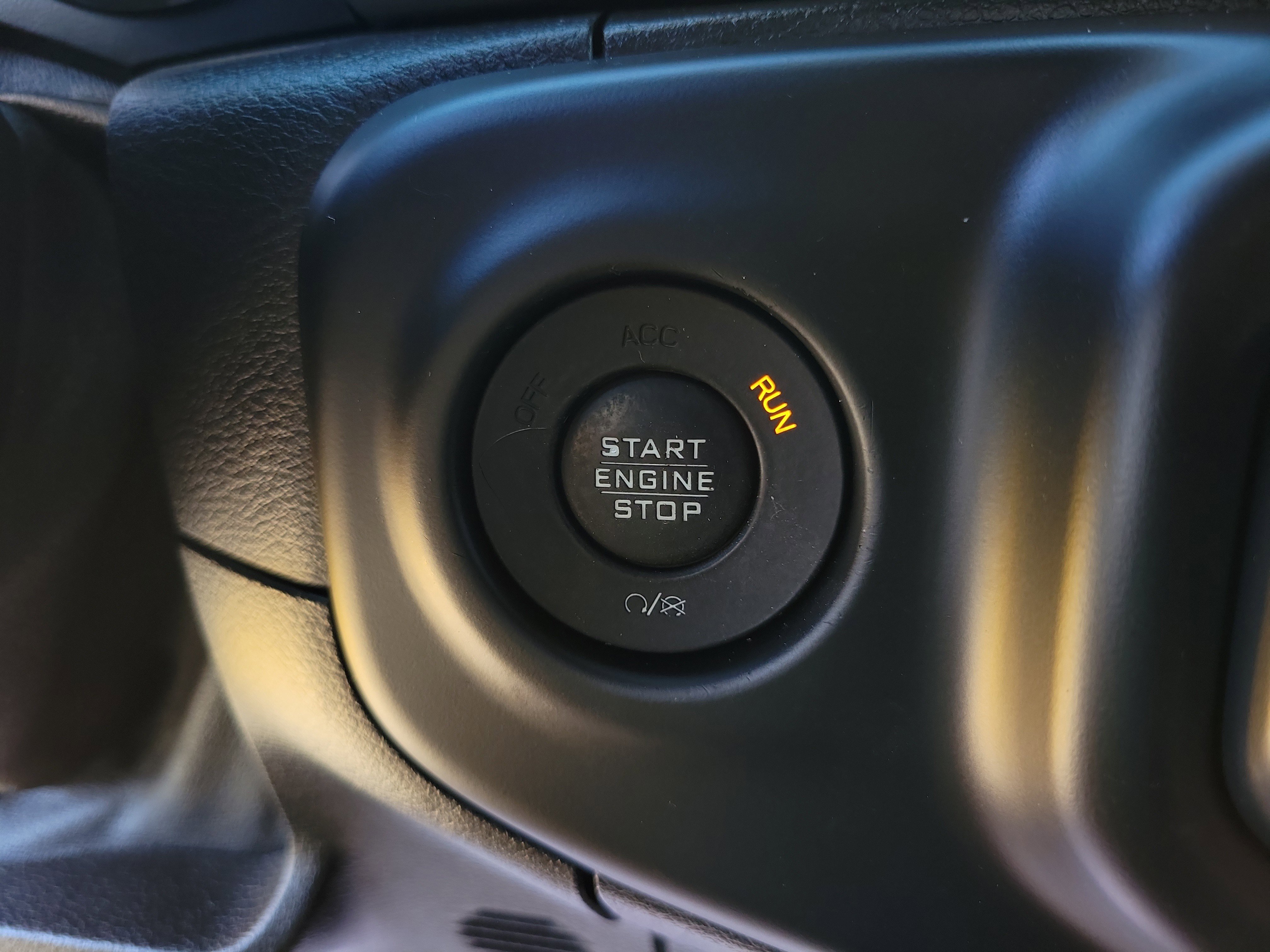 Used 2018 Jeep Wrangler Unlimited Sport S AWD/4WD image 32