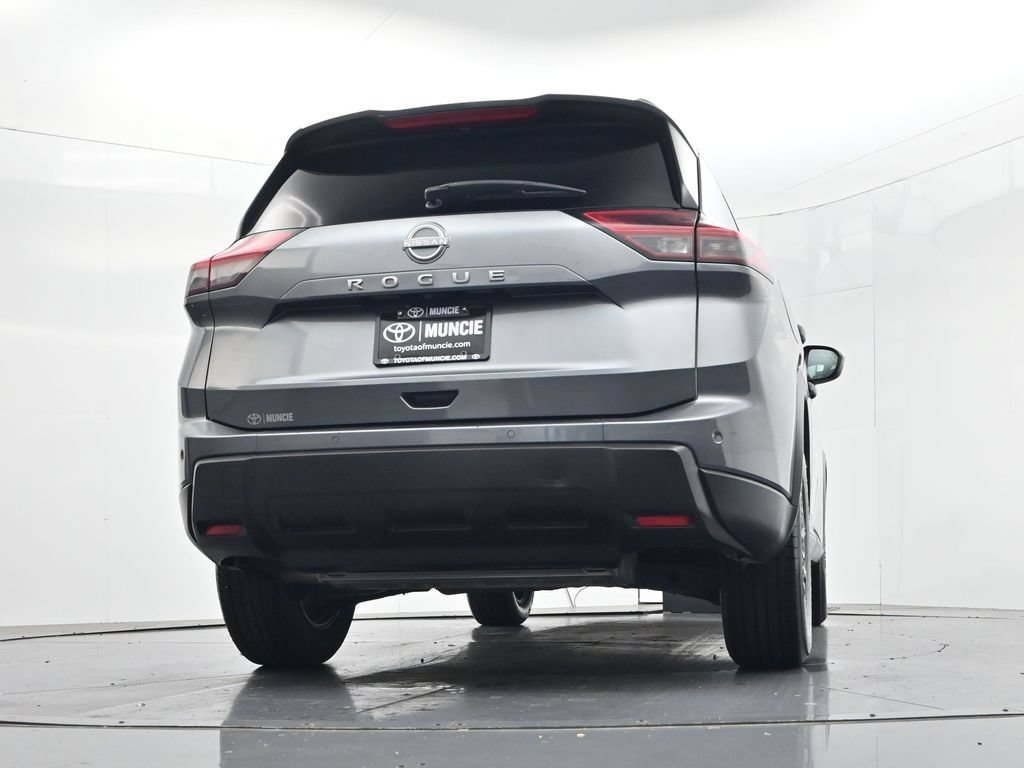 Used 2024 Nissan Rogue S FWD image 49