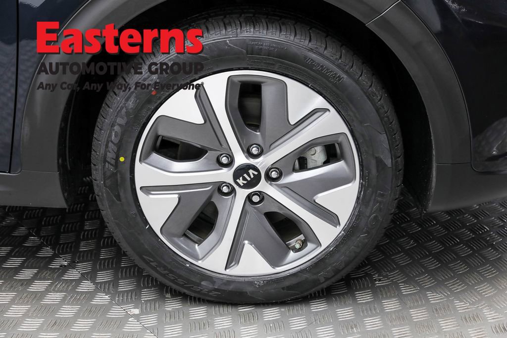 Used 2021 Kia Niro EX w/ Cold Weather Package image 28