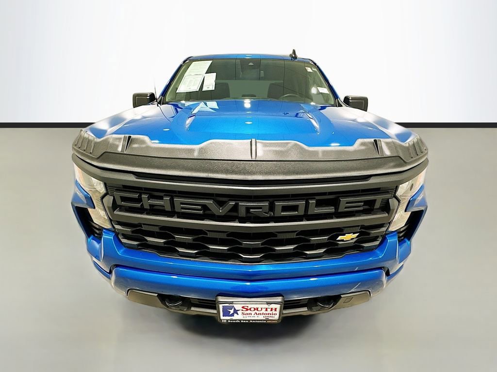 Used 2023 Chevrolet Silverado 1500 Custom RWD image 2