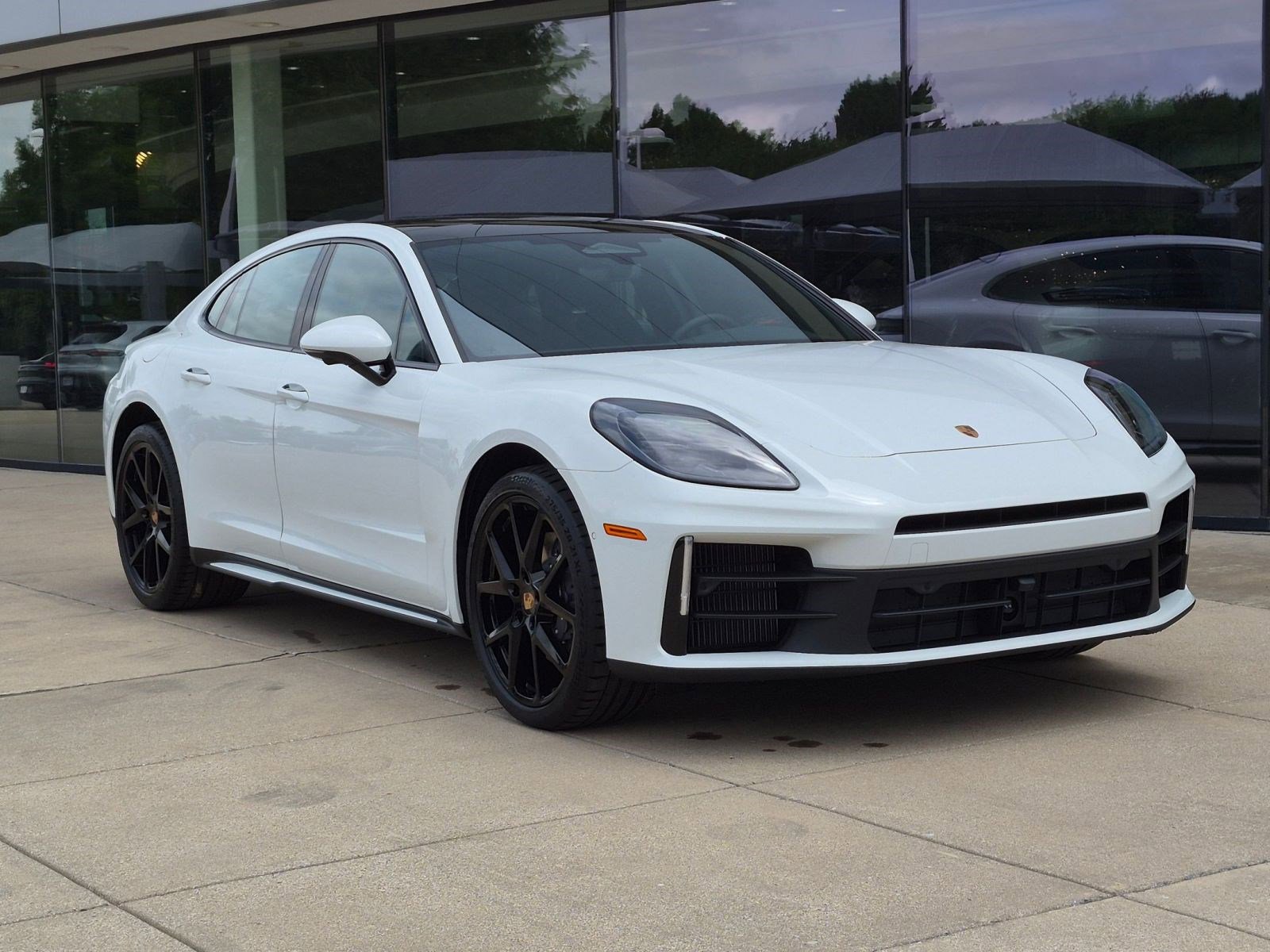 New 2026 Porsche Panamera image 7
