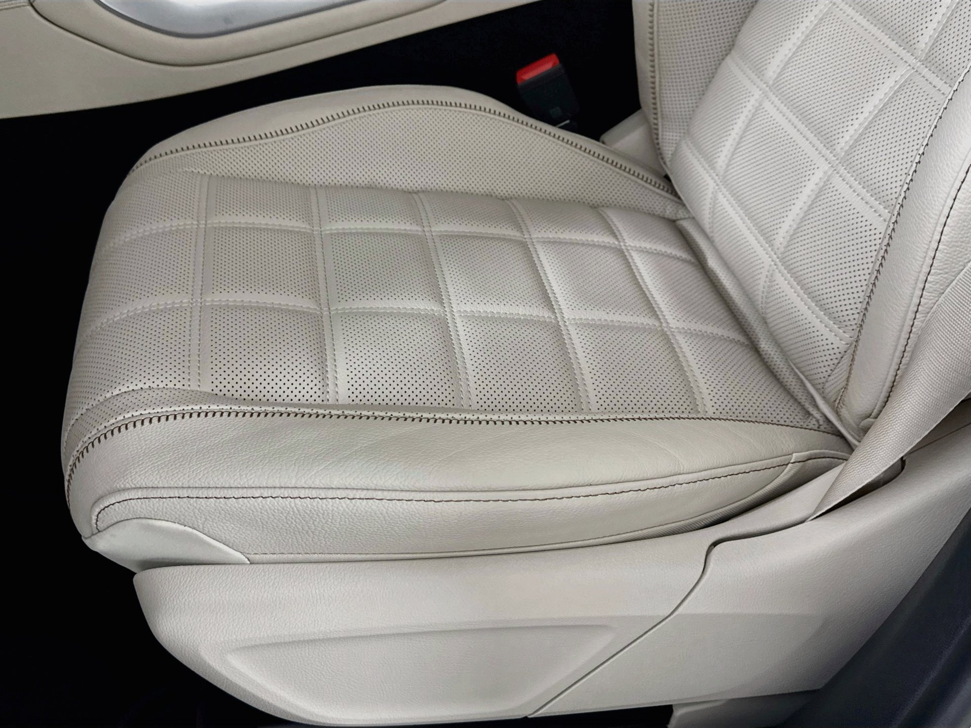 New 2027 Mercedes-Benz GLS 450 4MATIC image 21