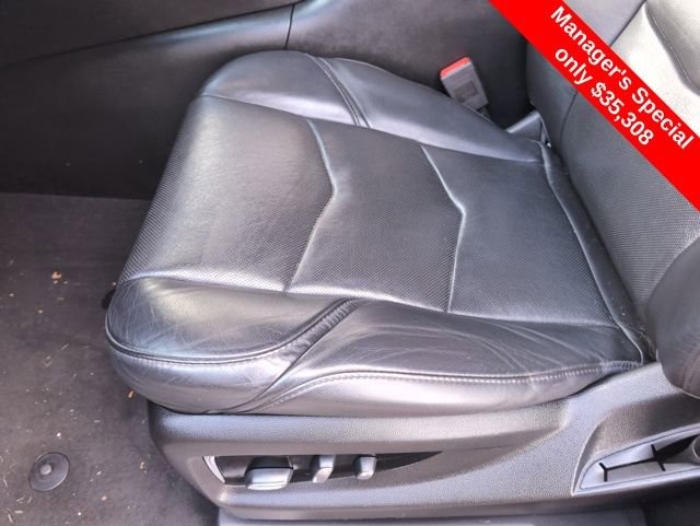 Used 2019 Cadillac Escalade Premium Luxury image 23