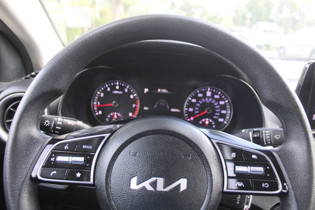 Used 2024 Kia Forte LXS FWD image 24