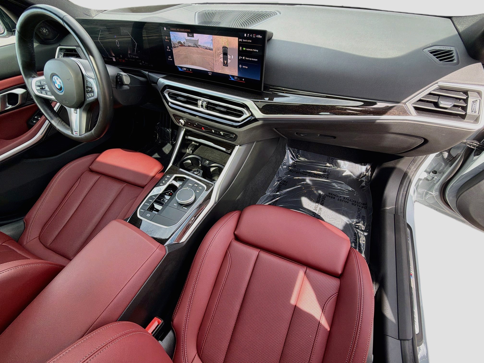 Used 2024 BMW 330e w/ Premium Package RWD image 13