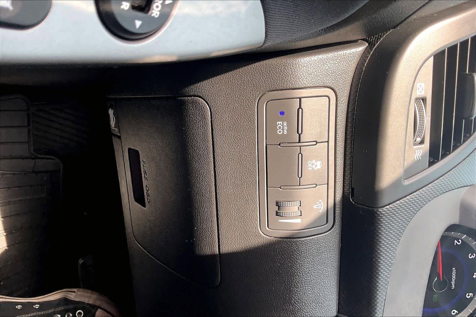 Used 2017 Hyundai Accent SE image 32