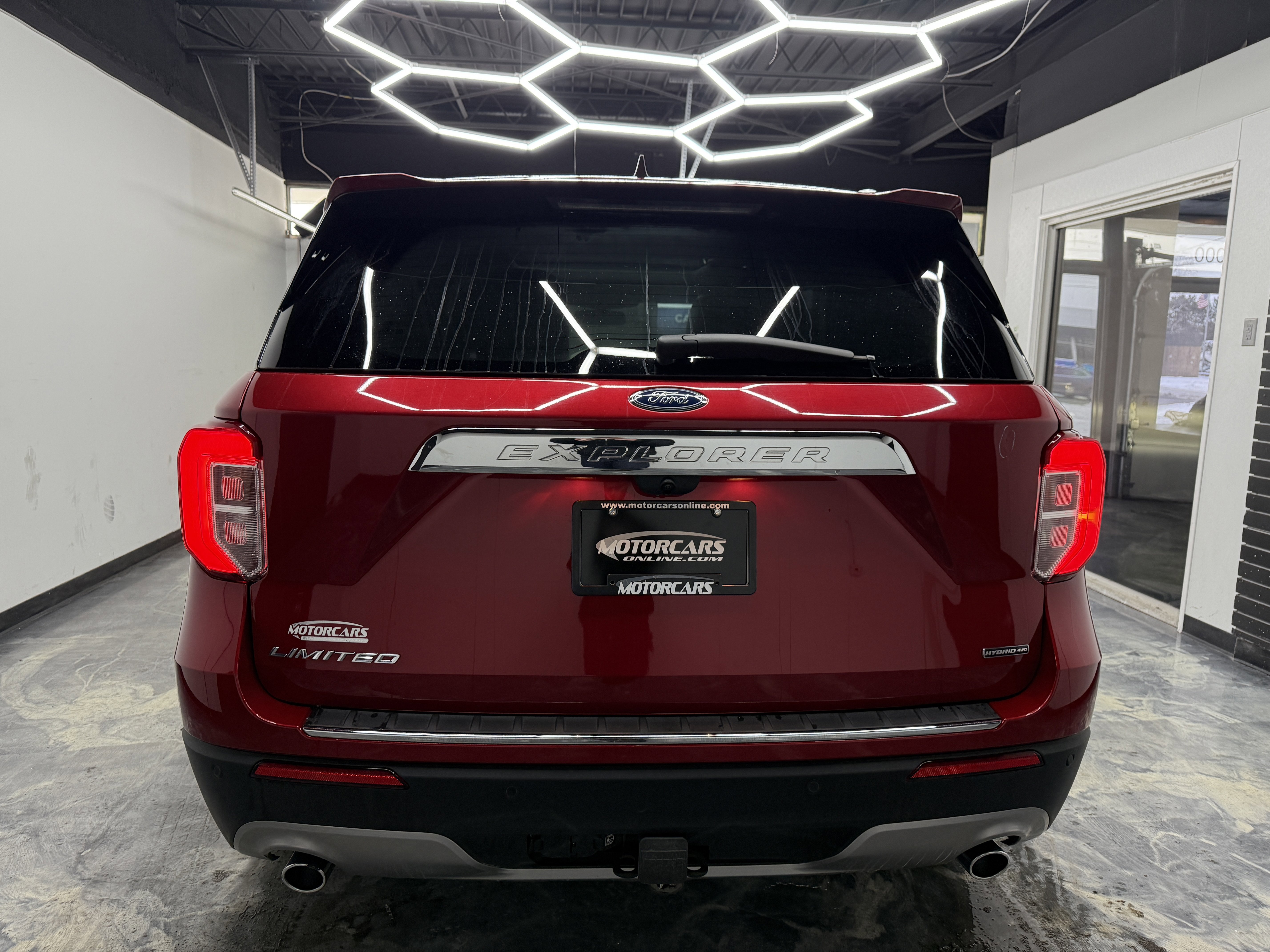 Used 2021 Ford Explorer Limited image 5
