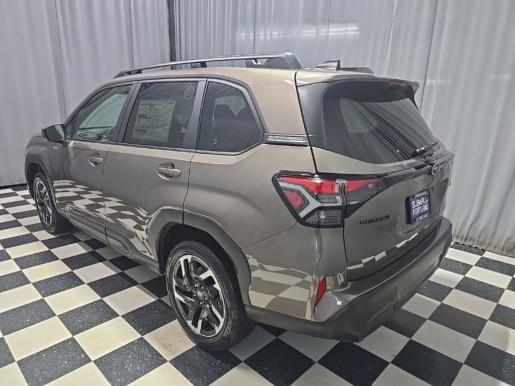 New 2025 Subaru Forester Premium AWD/4WD image 11