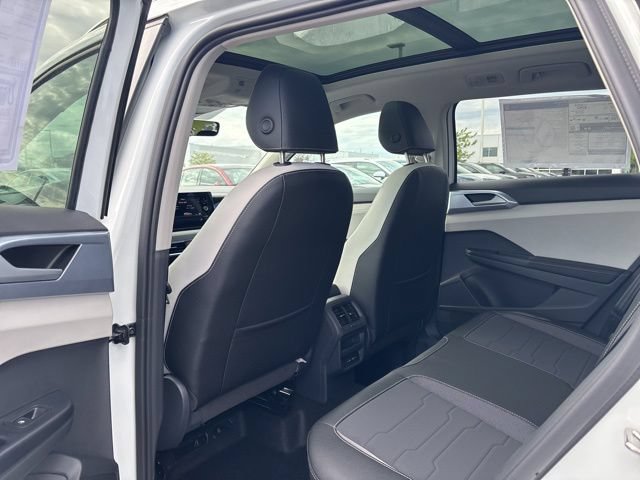 New 2026 Volkswagen Taos SE AWD/4WD image 34